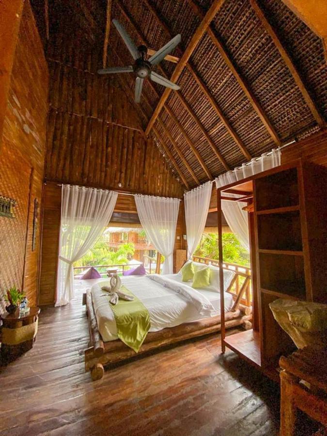 Gading Tree House Vila Batununggul Exterior foto