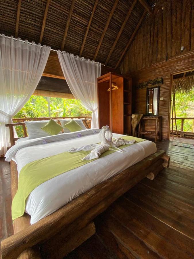 Gading Tree House Vila Batununggul Exterior foto