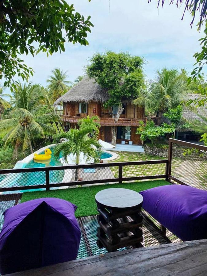 Gading Tree House Vila Batununggul Exterior foto