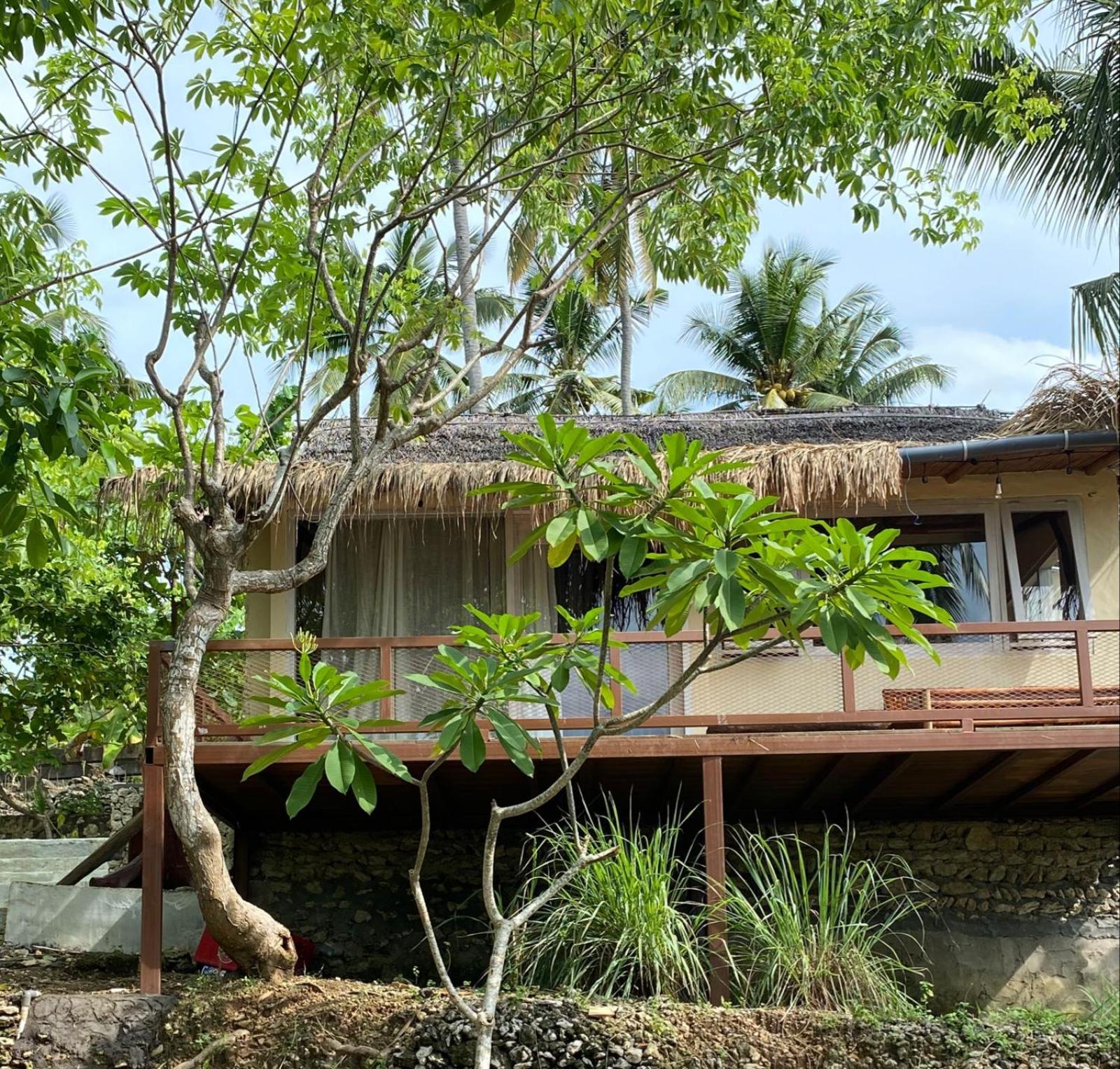 Gading Tree House Vila Batununggul Exterior foto