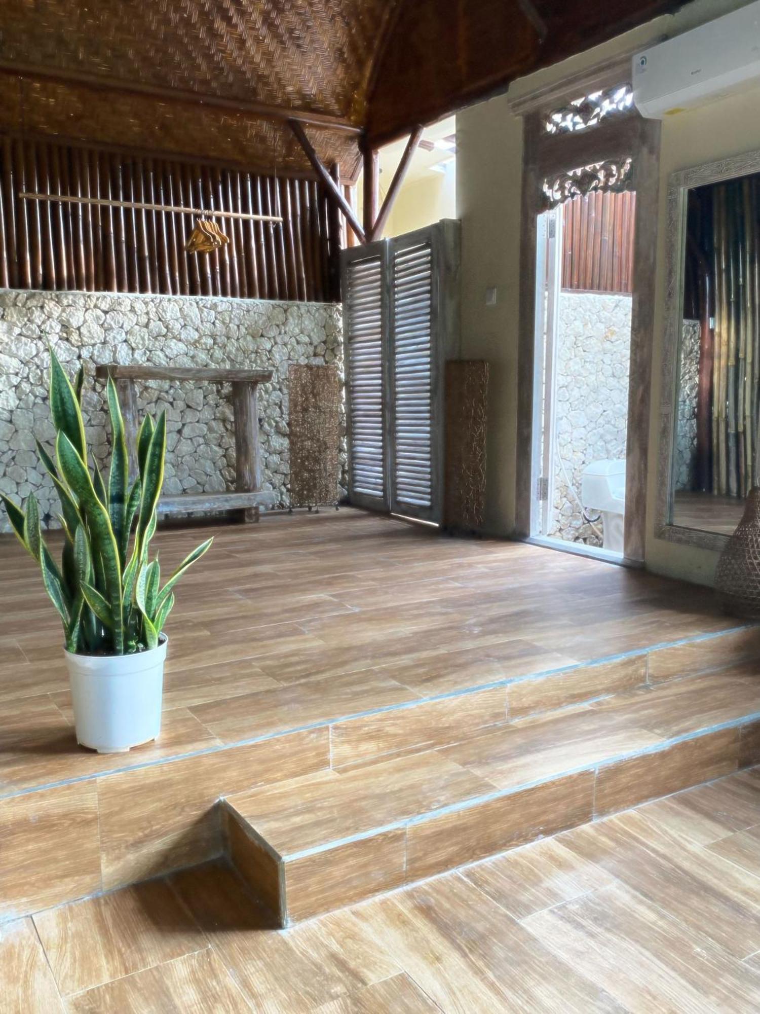 Gading Tree House Vila Batununggul Exterior foto