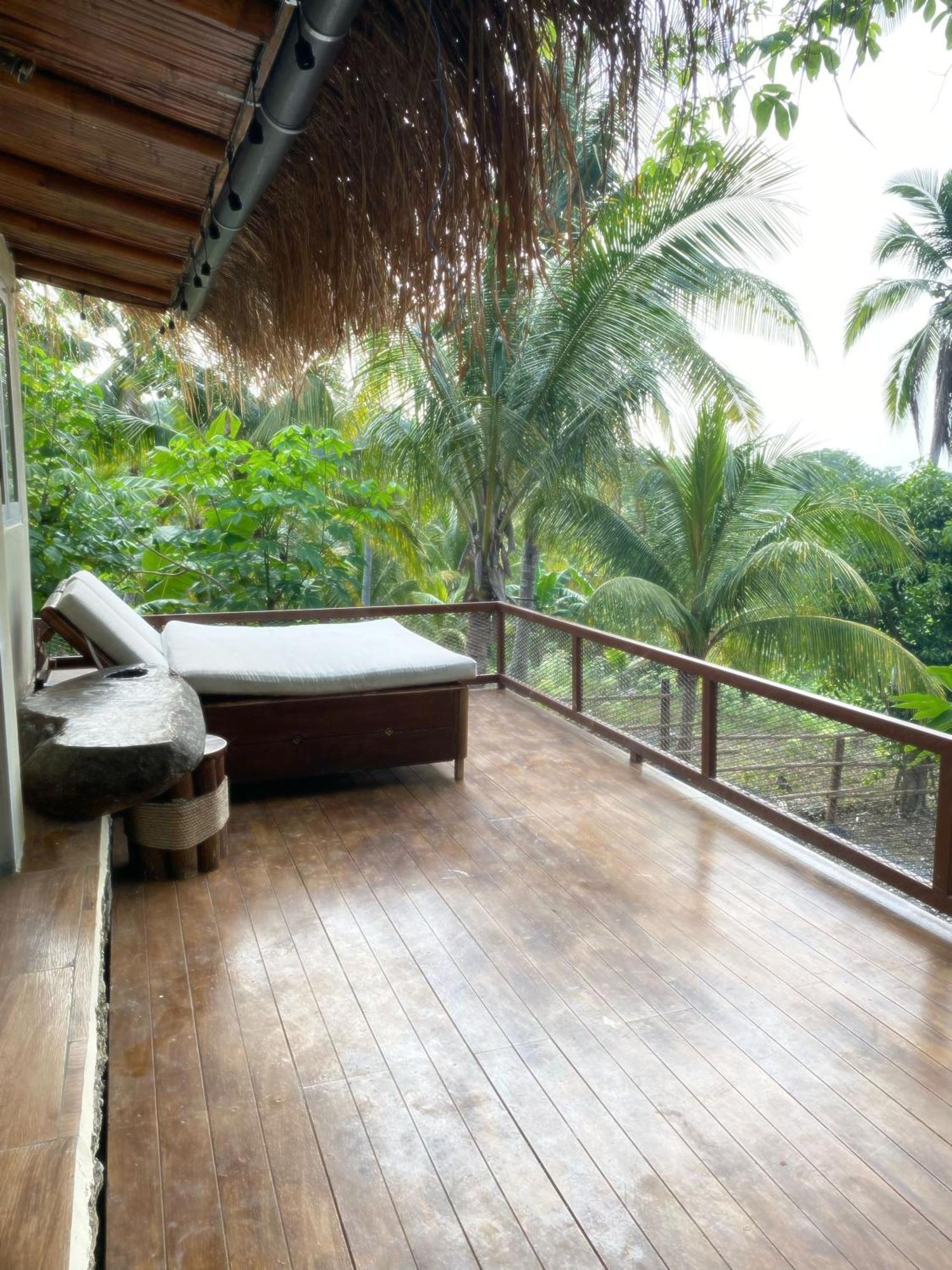 Gading Tree House Vila Batununggul Exterior foto