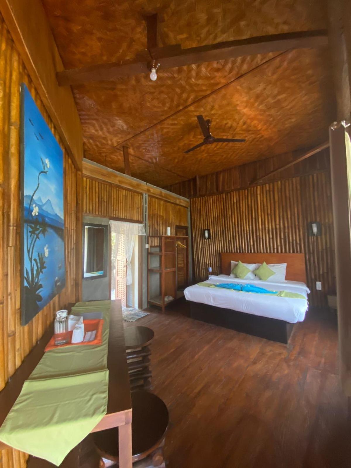Gading Tree House Vila Batununggul Exterior foto