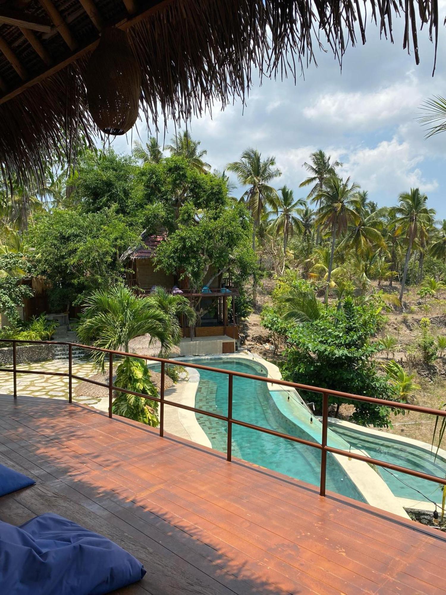 Gading Tree House Vila Batununggul Exterior foto